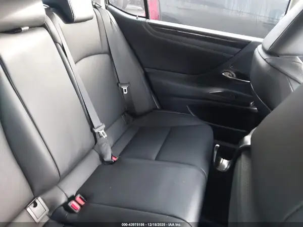 58ADZ1B17MU101588 2021 LEXUS ES - Image 8