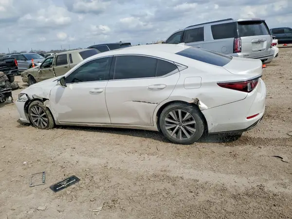 58ADZ1B17MU102191 2021 LEXUS ES - Image 2