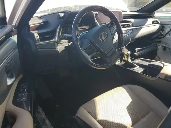 58ADZ1B17MU102501 2021 LEXUS ES - Image 8