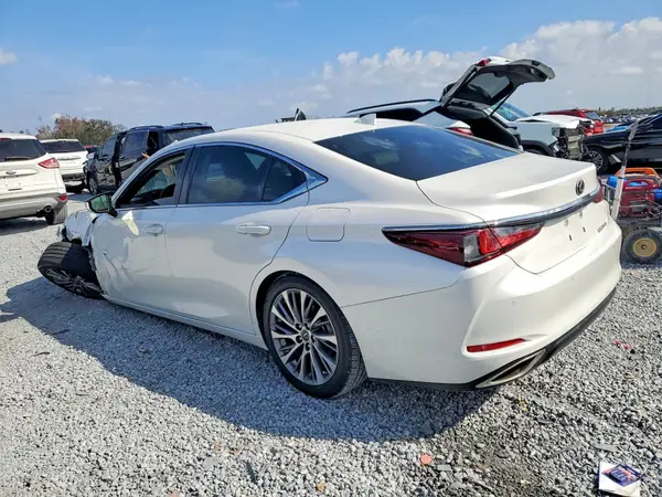 58ADZ1B17MU103955 2021 LEXUS ES - Image 2