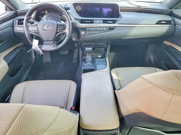 58ADZ1B17MU103955 2021 LEXUS ES - Image 8