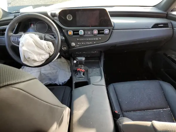 58ADZ1B17NU114584 2022 LEXUS ES - Image 8