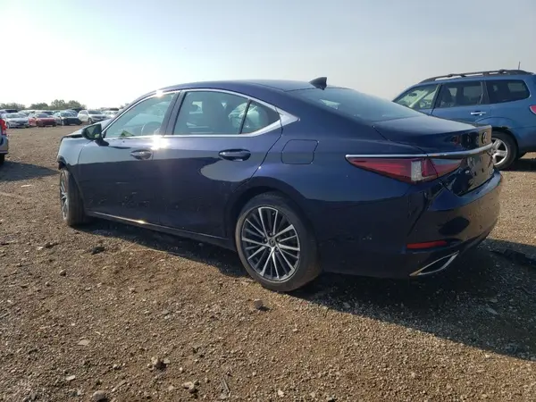 58ADZ1B17NU123155 2022 LEXUS ES - Image 2