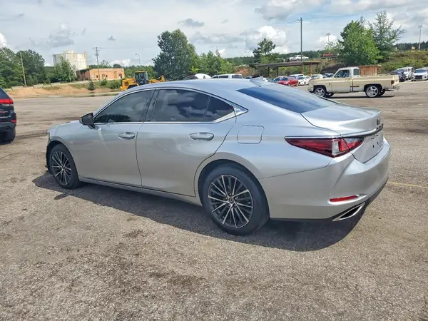58ADZ1B17NU124189 2022 LEXUS ES - Image 2