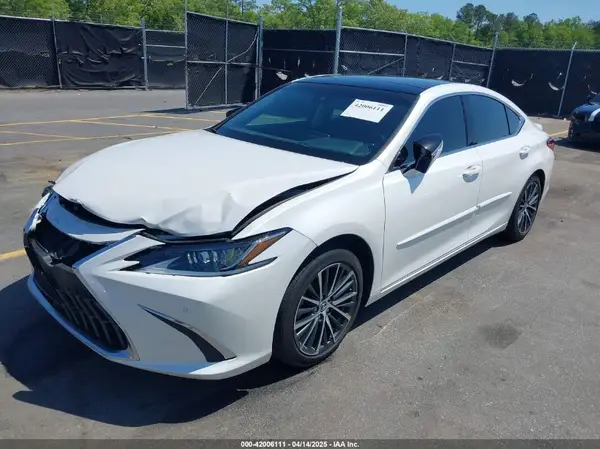 58ADZ1B17NU128114 2022 LEXUS ES - Image 2