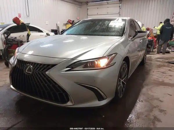 58ADZ1B17NU129280 2022 LEXUS ES - Image 2