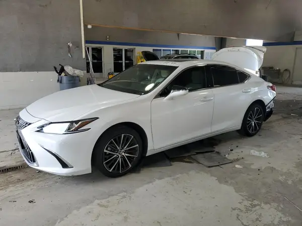 58ADZ1B17NU132924 2022 LEXUS ES - Image 1