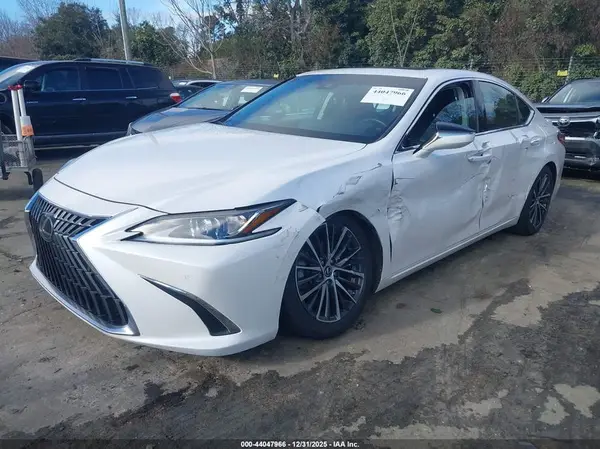 58ADZ1B17PU142419 2023 LEXUS ES - Image 2