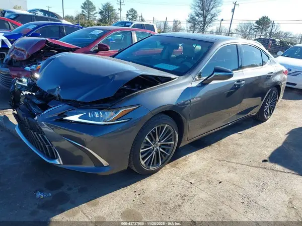 58ADZ1B17PU152710 2023 LEXUS ES - Image 2