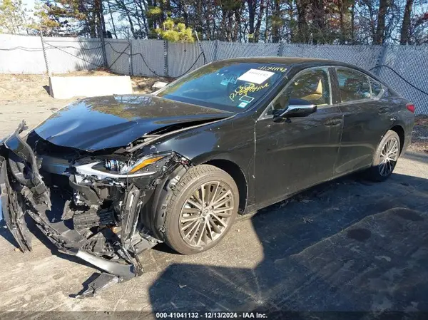 58ADZ1B17RU163936 2024 LEXUS ES - Image 2