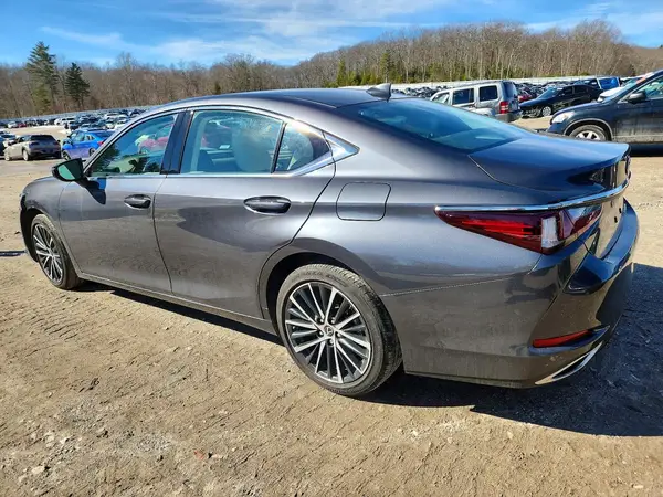 58ADZ1B17RU178274 2024 LEXUS ES - Image 2