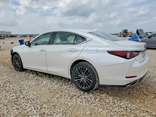 58ADZ1B17RU179344 2024 LEXUS ES - Image 2