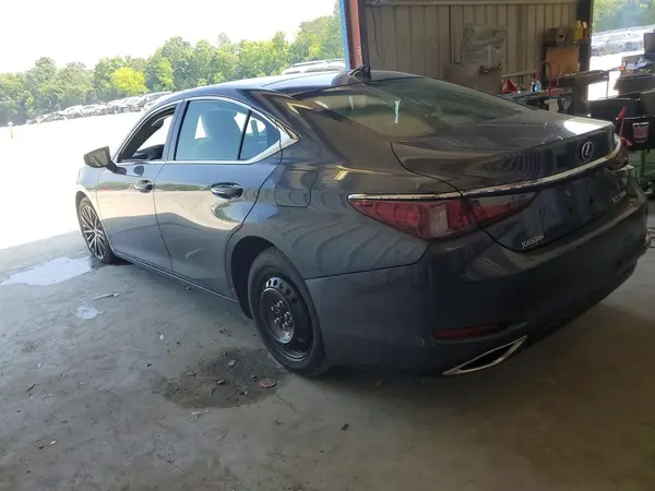 58ADZ1B17RU180753 2024 LEXUS ES - Image 2