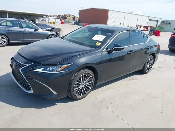 58ADZ1B17RU182860 2024 LEXUS ES - Image 2