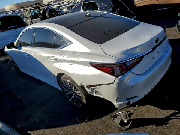 58ADZ1B17SU201770 2025 LEXUS ES - Image 2