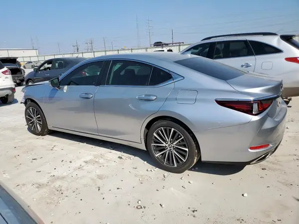 58ADZ1B17SU204300 2025 LEXUS ES - Image 2