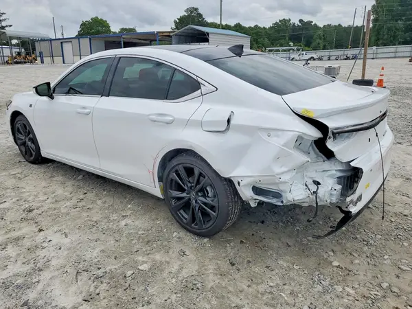 58ADZ1B17SU213076 2025 LEXUS ES - Image 2