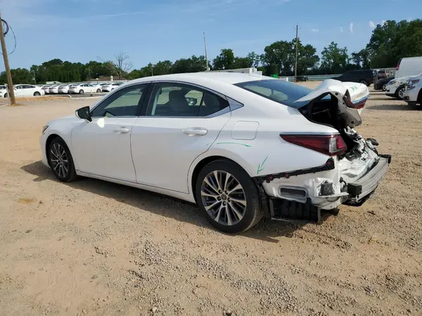 58ADZ1B18LU052674 2020 LEXUS ES - Image 2