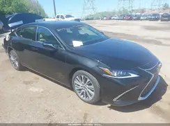 58ADZ1B18LU058216 2020 LEXUS ES