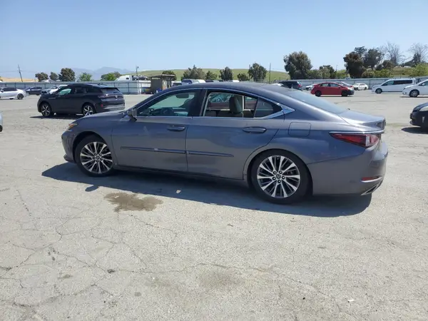 58ADZ1B18LU068809 2020 LEXUS ES - Image 2