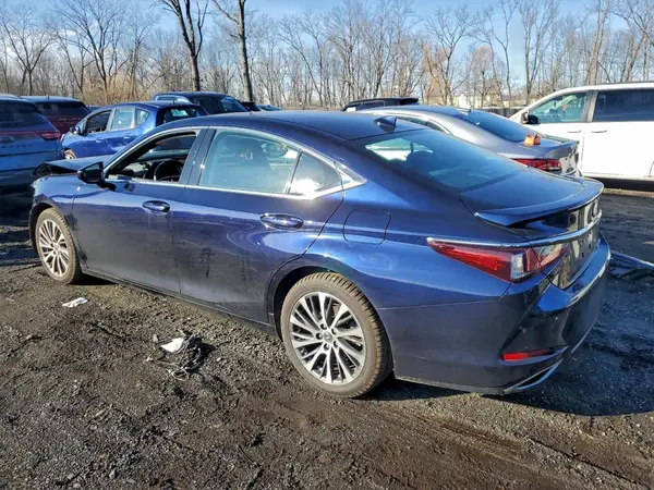 58ADZ1B18LU073928 2020 LEXUS ES - Image 2