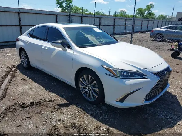 58ADZ1B18LU075310 2020 LEXUS ES - Image 1