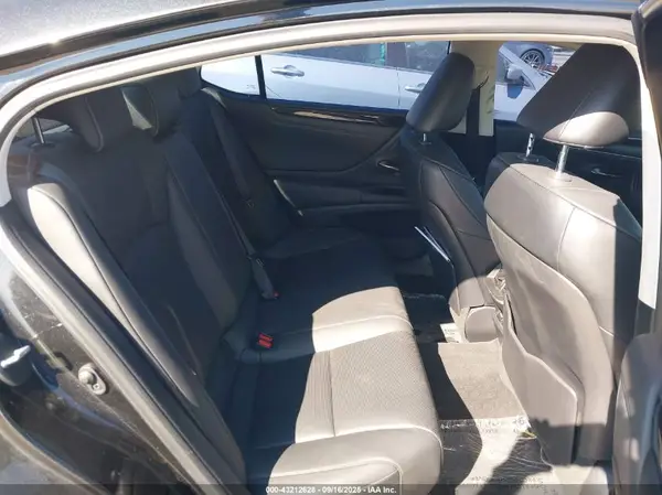 58ADZ1B18LU077669 2020 LEXUS ES - Image 8