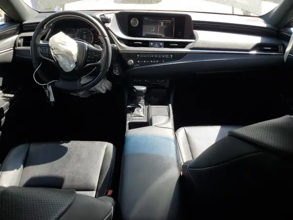 58ADZ1B18MU084235 2021 LEXUS ES - Image 8