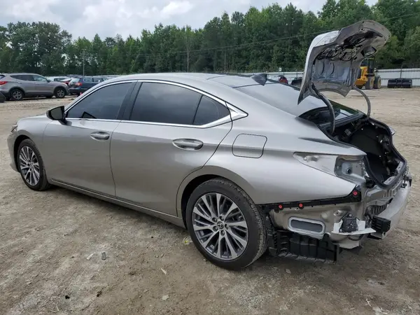 58ADZ1B18MU104015 2021 LEXUS ES - Image 2