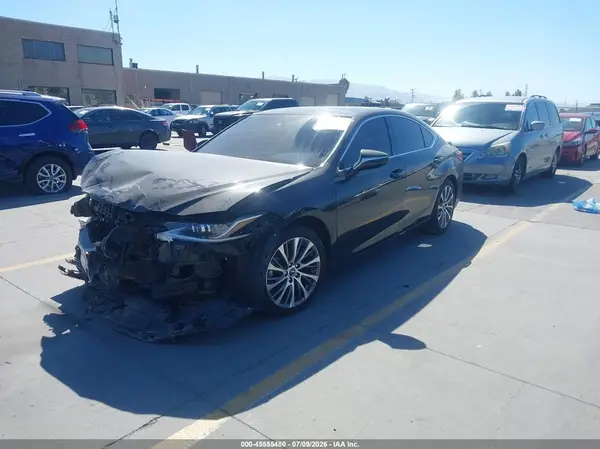 58ADZ1B18MU106346 2021 LEXUS ES - Image 2