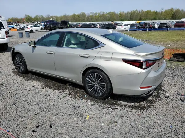 58ADZ1B18NU113086 2022 LEXUS ES - Image 2