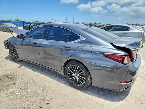 58ADZ1B18NU117087 2022 LEXUS ES - Image 2