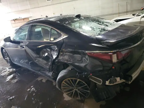 58ADZ1B18NU124394 2022 LEXUS ES - Image 2