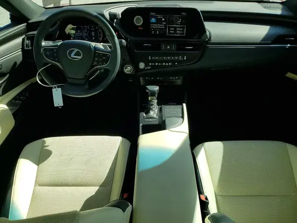 58ADZ1B18NU135668 2022 LEXUS ES - Image 8