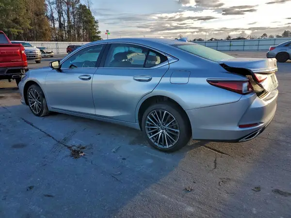 58ADZ1B18NU137422 2022 LEXUS ES - Image 2