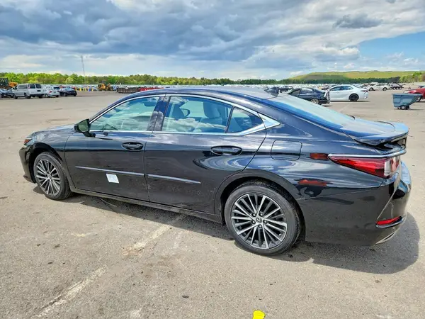 58ADZ1B18PU151176 2023 LEXUS ES - Image 2