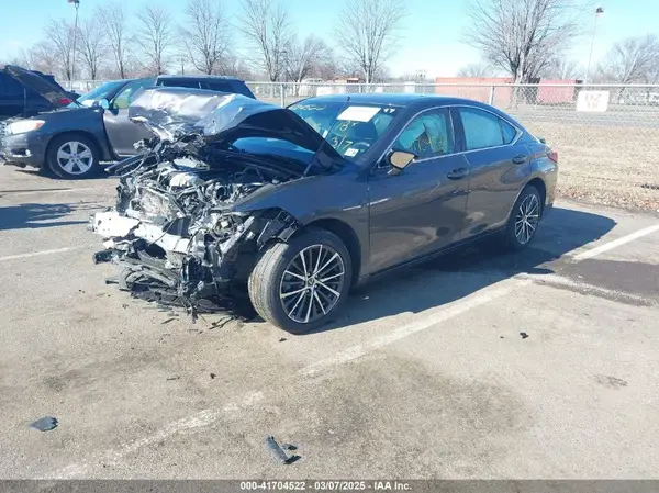 58ADZ1B18PU159293 2023 LEXUS ES - Image 2