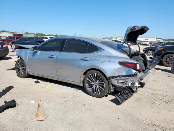 58ADZ1B18RU161791 2024 LEXUS ES - Image 2