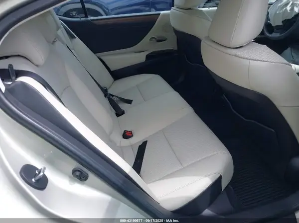 58ADZ1B18RU163301 2024 LEXUS ES - Image 8