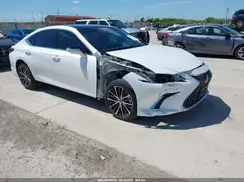 58ADZ1B18RU169633 2024 LEXUS ES