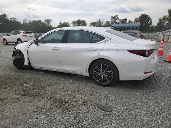 58ADZ1B18RU171303 2024 LEXUS ES - Image 2