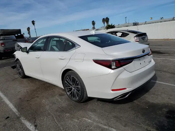 58ADZ1B18RU172578 2024 LEXUS ES - Image 2
