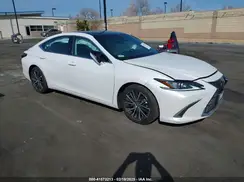 58ADZ1B18RU182270 2024 LEXUS ES