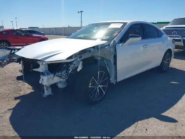 58ADZ1B18SU189502 2025 LEXUS ES - Image 2