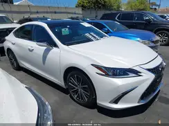 58ADZ1B18SU192321 2025 LEXUS ES