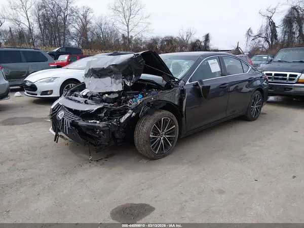 58ADZ1B18SU206847 2025 LEXUS ES - Image 2