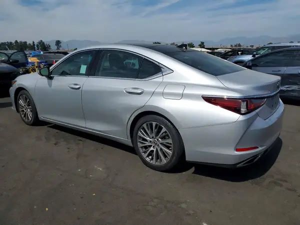 58ADZ1B19LU059052 2020 LEXUS ES - Image 2