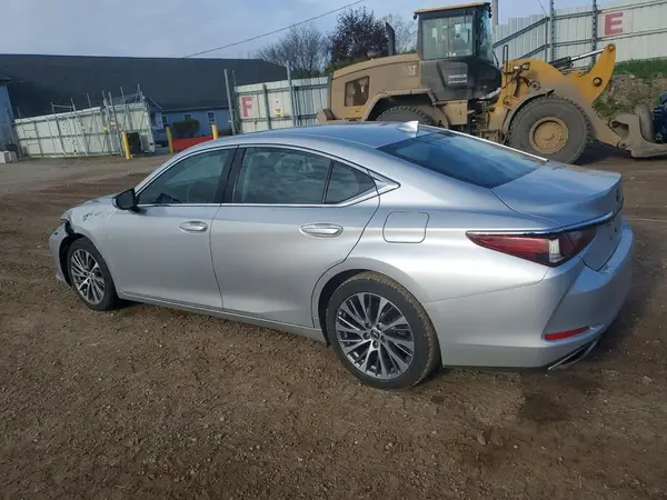 58ADZ1B19LU063277 2020 LEXUS ES - Image 2