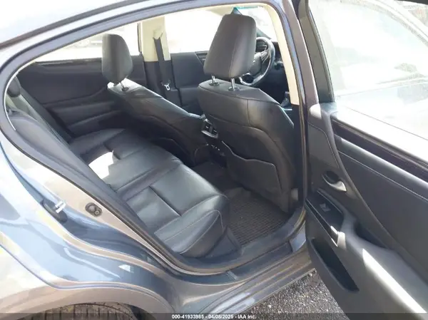 58ADZ1B19LU067670 2020 LEXUS ES - Image 8