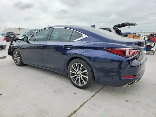 58ADZ1B19LU072612 2020 LEXUS ES - Image 2